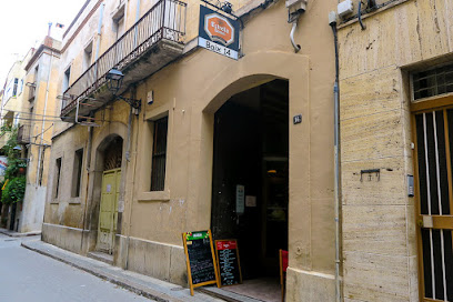 Bar Baix 14 - Carrer de Baix, 14, 43730 Falset, Tarragona, Spain