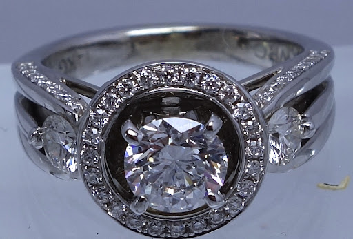 Jewelry Store «Mission Hills Gallery Fine Jewelers», reviews and photos, 2678 Mowry Ave, Fremont, CA 94538, USA