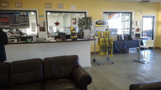 Car Wash «Squeaky Clean Car Wash and Lube Center», reviews and photos, 2381 Foxon Rd, North Branford, CT 06471, USA