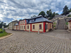 Rentzovo muzeum barokního tisku. SPORCKOVA BAROKNÍ KNIHOVNA