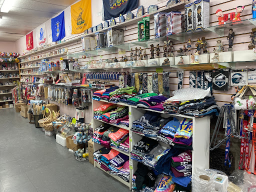 Gift Shop «Xenos Candy & Gifts», reviews and photos, 231 Chestnut St, Philadelphia, PA 19106, USA