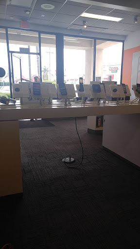 Cell Phone Store «AT&T Authorized Retailer», reviews and photos, 2229 W Redondo Beach Blvd, Gardena, CA 90247, USA