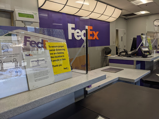 Shipping and Mailing Service «FedEx Ship Center», reviews and photos, 3600 Grays Ferry Ave, Philadelphia, PA 19146, USA