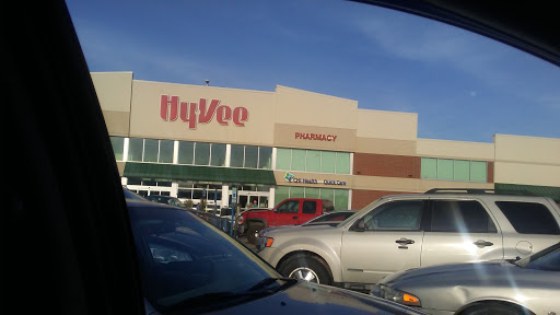 Supermarket «Hy-Vee», reviews and photos, 2323 W Broadway, Council Bluffs, IA 51501, USA