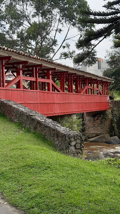 Puente Mejía