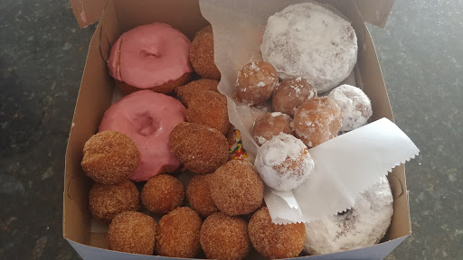 Donut Shop «Dunk Donuts», reviews and photos, 1912 Lake St, Melrose Park, IL 60160, USA