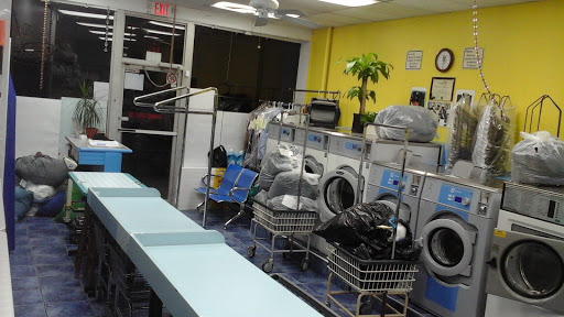 Laundromat «Lakewash Laundromat», reviews and photos, 410 Raritan Ave, Highland Park, NJ 08904, USA