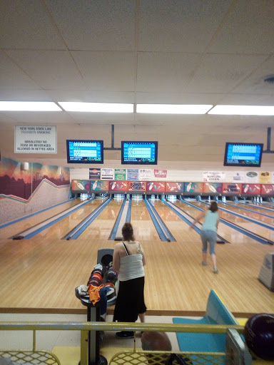 Bowling Alley «Bowling Green Recreation Center», reviews and photos, 445 S Main St #2, North Syracuse, NY 13212, USA