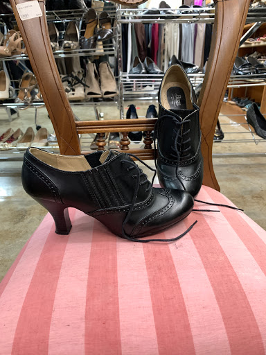 DSW Designer Shoe Warehouse