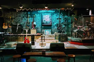 Roy's Pub Live Music image