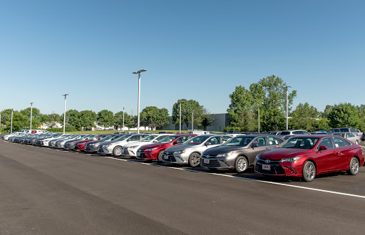 Toyota Dealer «Voss Toyota», reviews and photos, 2110 Heller Dr, Dayton, OH 45434, USA