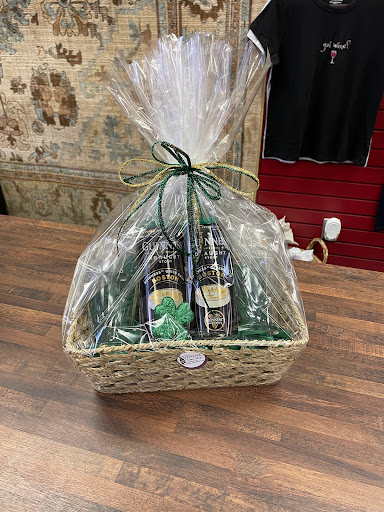 Wine Store «Vinum Wine Shop», reviews and photos, 210b S Main St, Middleton, MA 01949, USA