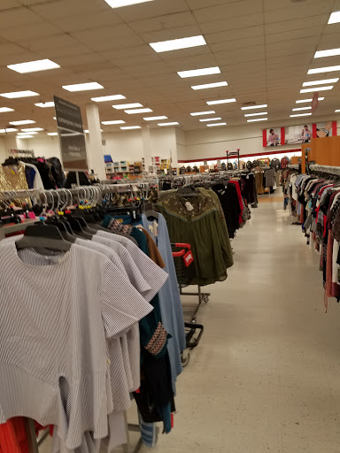 Department Store «T.J. Maxx», reviews and photos, 331 New Jersey 18, East Brunswick, NJ 08816, USA
