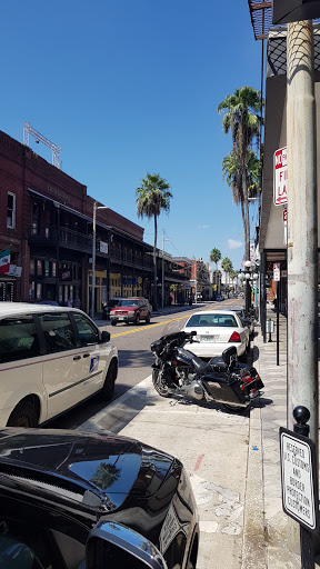 Consignment Shop «Revolve Clothing Exchange», reviews and photos, 1620 E 7th Ave, Tampa, FL 33605, USA