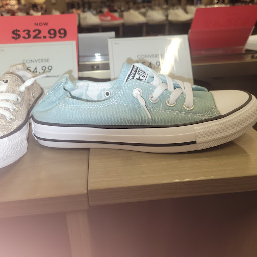 Shoe Store «DSW Designer Shoe Warehouse», reviews and photos, 1824 S 320th St, Federal Way, WA 98003, USA