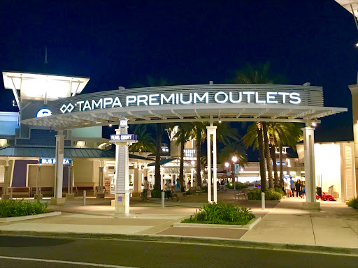Shopping Mall «Tampa Premium Outlets», reviews and photos, 2300 Grand Cypress Dr, Lutz, FL 33559, USA