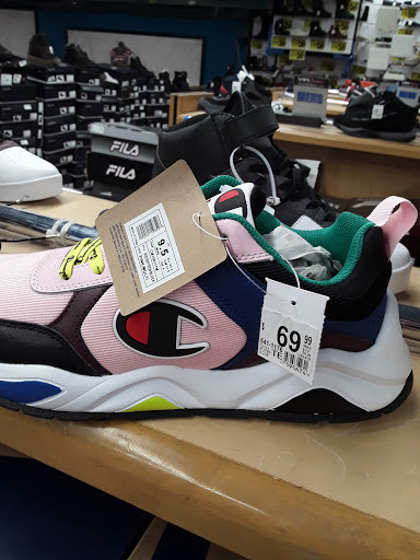 Clothing Store «V.I.M.», reviews and photos, 863 Broad St, Newark, NJ 07102, USA