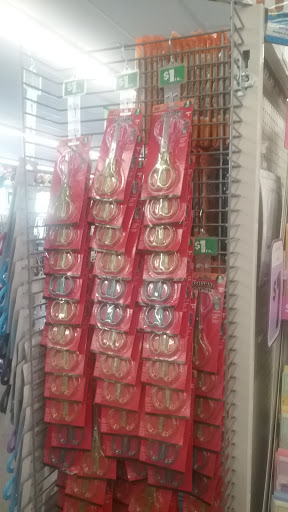 Dollar Store «Dollar Tree», reviews and photos, 200 S Kelso Dr #206, Kelso, WA 98626, USA