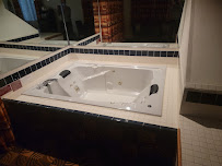 Aura spa - Logan Circle - Photo 6 - Car repair in Washington, DC, Washington