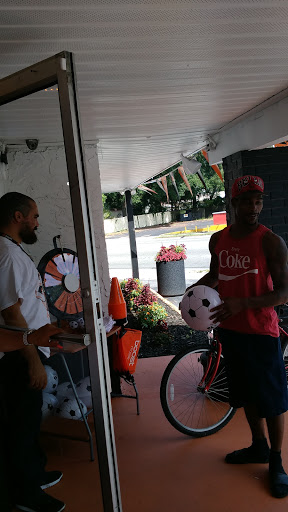 Telecommunications Service Provider «Boost Mobile Store Dream Team Wireless», reviews and photos, 2016 University Blvd N, Jacksonville, FL 32211, USA