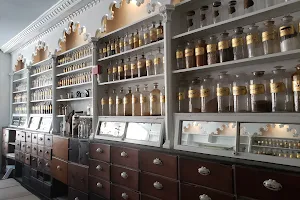 Stabler-Leadbeater Apothecary Museum image