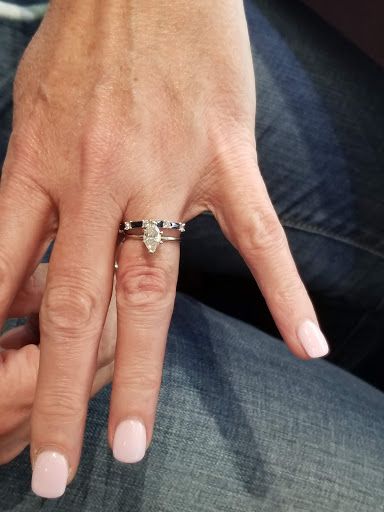 Jewelry Store «Zales - The Diamond Store», reviews and photos, 7604 Denton Hwy #220, Watauga, TX 76148, USA