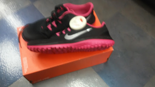 Sporting Goods Store «Big 5 Sporting Goods», reviews and photos, 7351 W Lake Mead Blvd, Las Vegas, NV 89128, USA