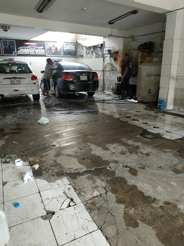 Opiniones de Car Wash El Taxista en Surquillo - Servicio de lavado de coches