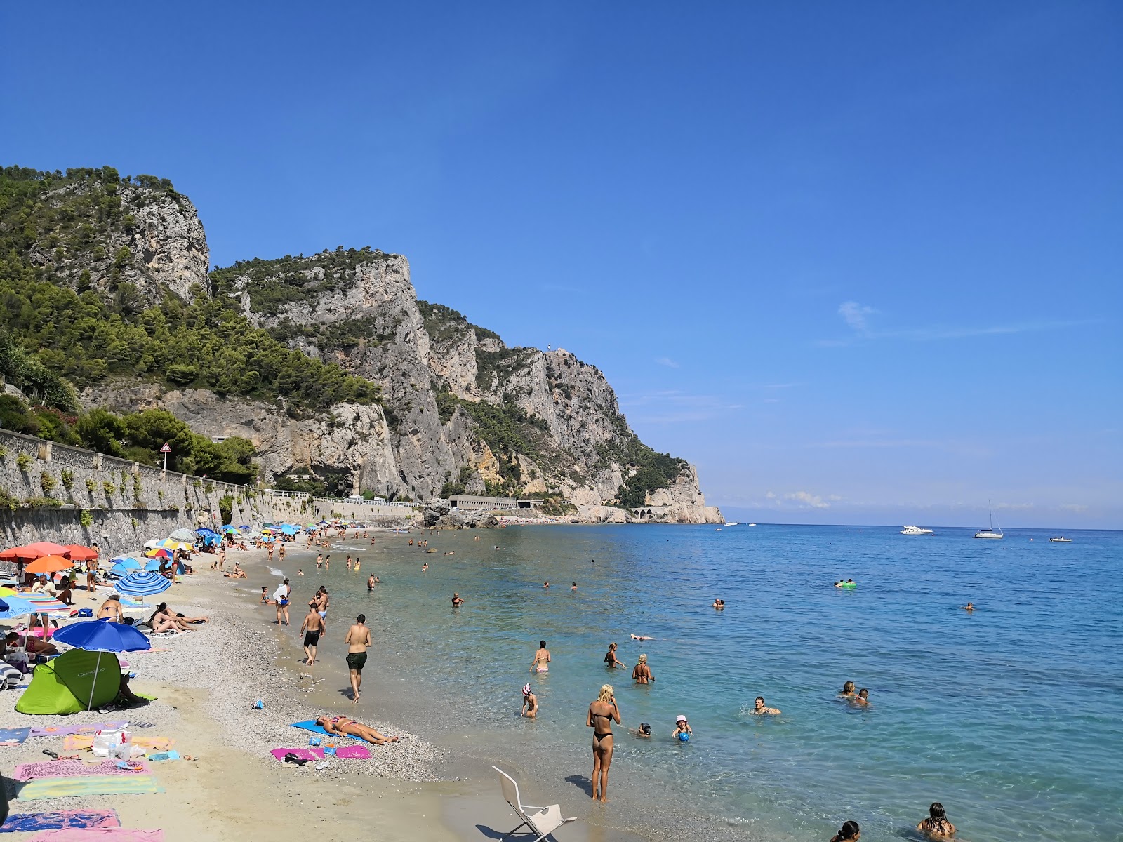 Spiaggia dei Saraceni的照片 带有宽敞的海岸