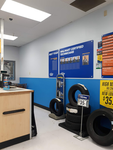 Tire Shop «Walmart Tires & Auto Parts», reviews and photos, 1500 Armory Dr, Franklin, VA 23851, USA