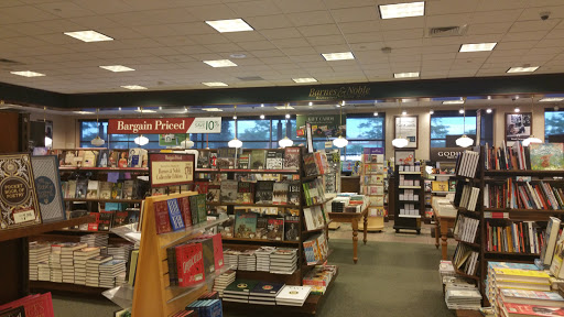 Book Store «Barnes & Noble», reviews and photos, 1 Worcester Rd, Framingham, MA 01701, USA