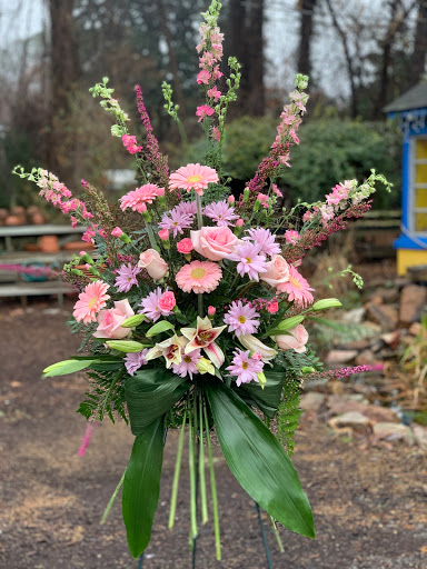 Florist «Country Cottage», reviews and photos, 795 Rappahannock Dr, White Stone, VA 22578, USA