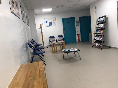 Centre médico social commune de Paris à Paris