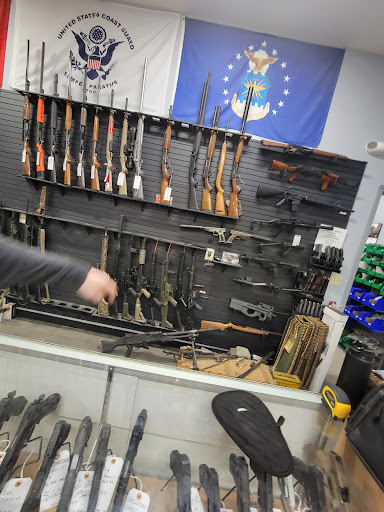Gun Shop «River’s Edge Tactical», reviews and photos, 6738 Center Rd, Valley City, OH 44280, USA
