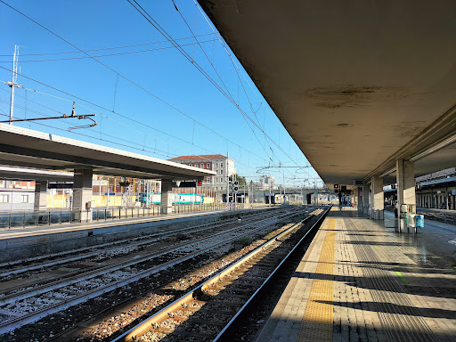 Servizi ferroviari Bologna