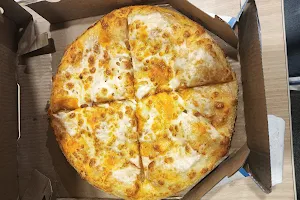 Dominiz Pizza hunt image