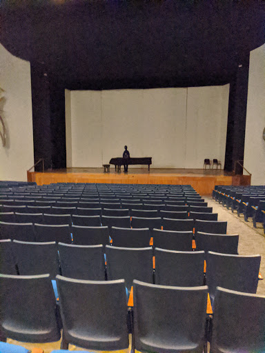 Performing Arts Theater «James C. Olson Performing Arts Center», reviews and photos, 4949 Cherry St, Kansas City, MO 64110, USA