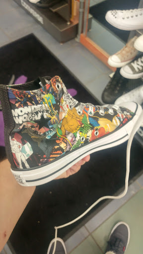 Shoe Store «Journeys», reviews and photos, 42B W 14th St, New York, NY 10011, USA