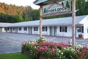 Lyndon Motor Lodge image