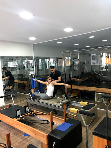 Logo da empresa - Upper Pilates Studio