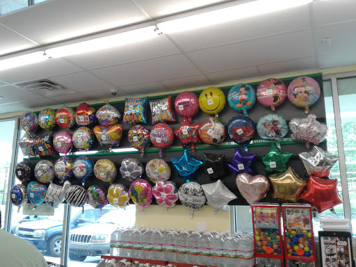 Dollar Store «Dollar Tree», reviews and photos, 3810 Clifton Ave, Nashville, TN 37209, USA