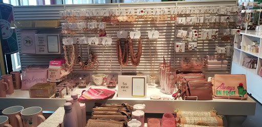 Fashion Accessories Store «Charming Charlie», reviews and photos, 1028 Old Country Rd, Garden City, NY 11530, USA