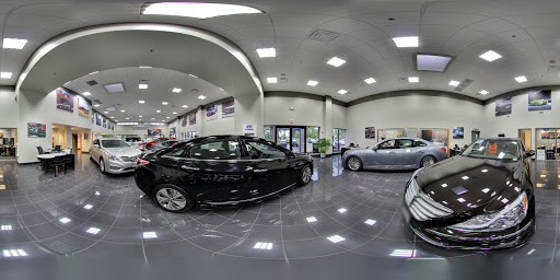 Hyundai Dealer «Knauz Hyundai», reviews and photos, 775 Rockland Rd, Lake Bluff, IL 60044, USA
