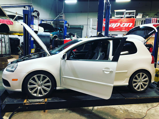 Auto Repair Shop «Pegoraro Auto Repair», reviews and photos, 3110 NE Minnehaha St, Vancouver, WA 98663, USA