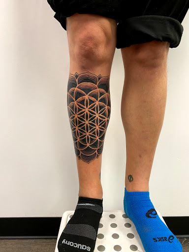 Tattoo Shop «The Edge Tattoo», reviews and photos, 986 Sullivan Ave, South Windsor, CT 06074, USA