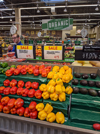 Grocery Store «Fresh Thyme Farmers Market- Fairborn», reviews and photos, 2850 Centre Dr, Beavercreek, OH 45324, USA