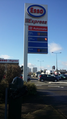 ESSO EXPRESS RIVES DU CHER à Tours