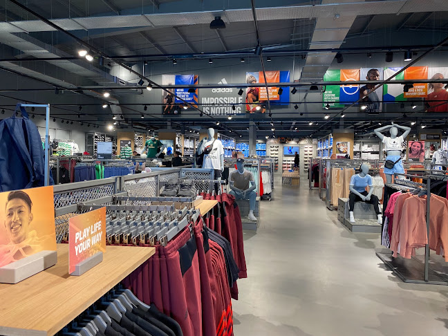 adidas Outlet Store East Kilbride - Sporting goods store