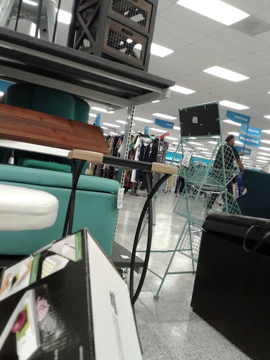 Clothing Store «Ross Dress for Less», reviews and photos, 9454 Skokie Blvd, Skokie, IL 60077, USA