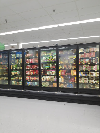 Discount Store «Walmart», reviews and photos, 1400 Hilltop Mall Rd, Richmond, CA 94806, USA